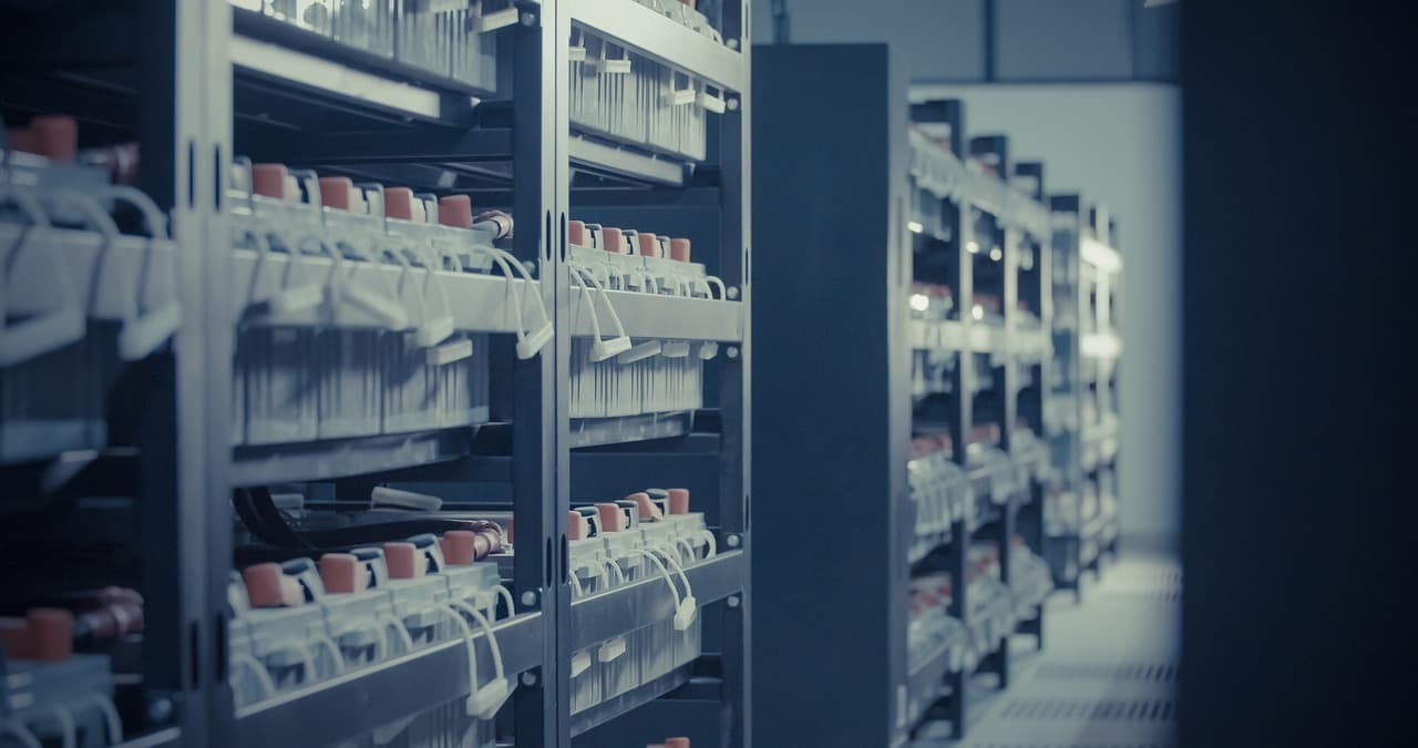Banks Seek To Offload Data Centre Loan Risk