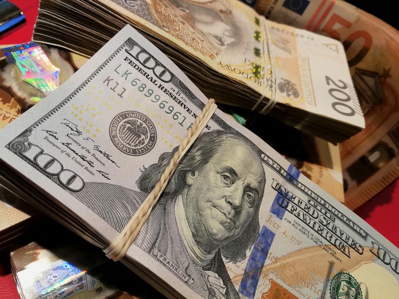 Bitcoin Treasury Firms Lose $80 Billion as Model Unravels